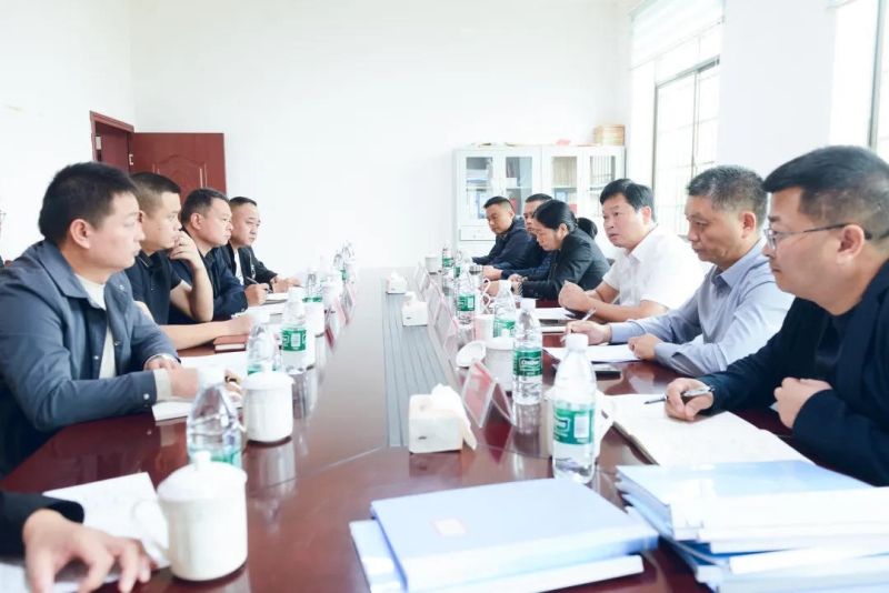 ¸ϴ(zhn){(dio)Ю(dng)ǰc(din)